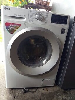 Práčka LG