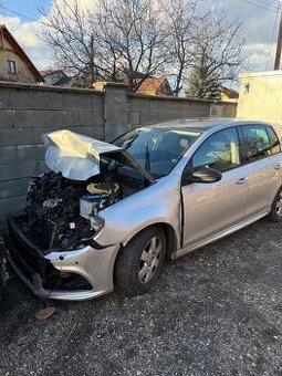 Predám v celku po havárií na náhradné diely