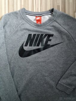 nike mikina