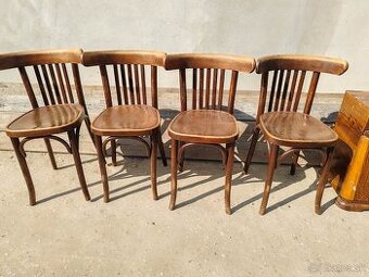 Čistič obilia, stoličky, stolík, nábytok