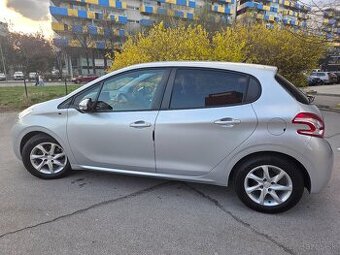 Peugeot 208 1,2 PureTech Style