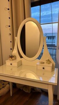 Toaletný stolík hemnes ikea