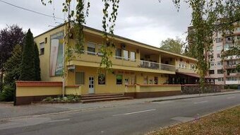 na predaj budova obchodu a služieb Humenne