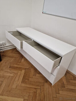 Komoda Malm