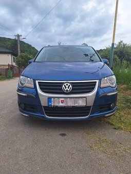Volkswagen Touran Cross