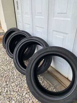 Pirelli 245/40 R18 letné