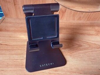 satechi držiak na mobil kovový, strieborný