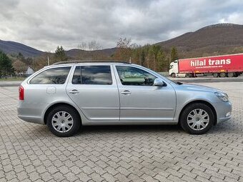 Škoda Octavia Combi 1.6 TDI, Automat DSG-7 Elegance
