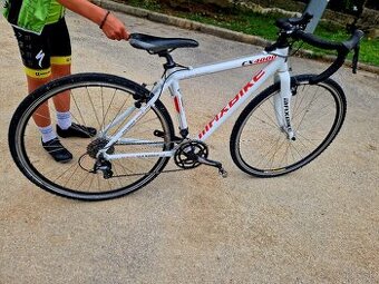 Gravelovy/cyklokros bicykel