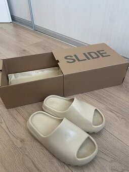 Yeezy Slides