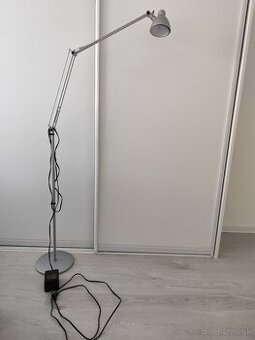 Interiérové lampy – stojace a stolové