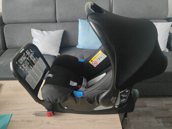 BRITAX RÖMER Autosedačka Baby-Safe + základňa ISOFIX