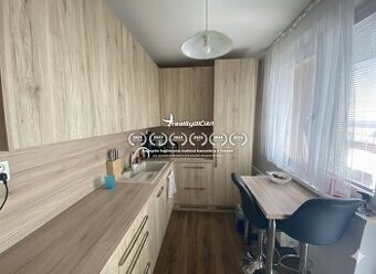 Exkluzívne v našej RK 3 izbový byt po rekonštrukcii s dvomi 