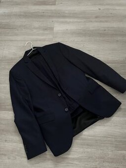 pánsky kvalitný oblek