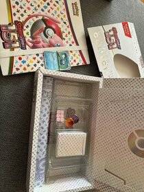 AKCIA Pokémon 151 UPC box + album + karty + obsah na foto