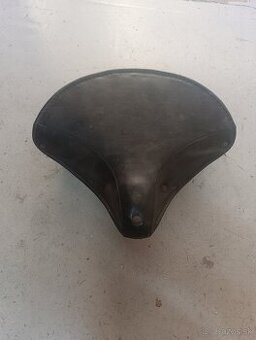 Sedadlo na maly motocykel, motokolo