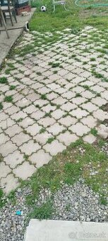 Použitá zámková dlažba