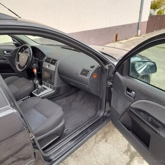 Predám Ford mondeo mk3 r.v.2005 2.0 tdci