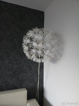Stojacia lampa