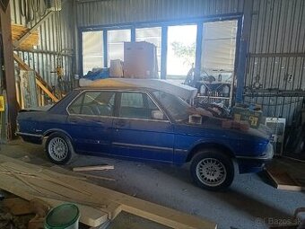 Predám rozrobené projekt bez motora BMW 525i E28