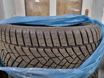Zimné pneu 255/40 R20