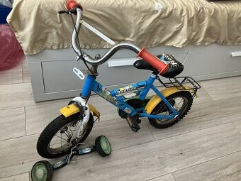Predám detský bicykel s pomocnými kolieskami