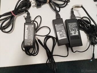 Predám zdroje na notebooky