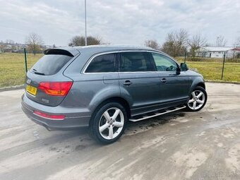AUDI Q7 3.0 TDI S-LINE