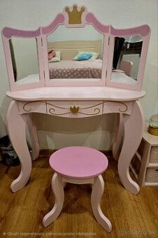 Toaletny stolik kidkraft