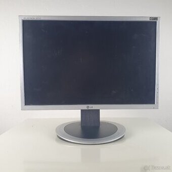 Predam 17" monitor LG Flatron