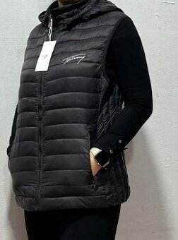 vesta adidas damska,cierna