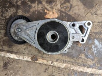 VW AG Audi Skoda Seat Napínacia kladka originál