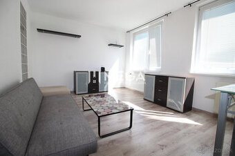 NA PRENÁJOM 1,5-IZB. BYT V MESTE HUMENNÉ