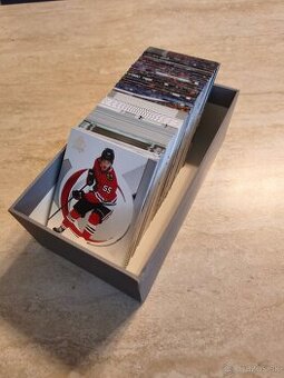 Predam nove hokejove karty z NHL