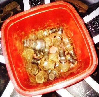 ✅Predám sadu srub vratane bezpečnostných z citroenu C4 pasuj