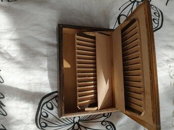 Drevenna cigaretovnička