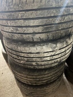pneu 225/45 r18