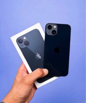 iPhone 13 128 GB.
