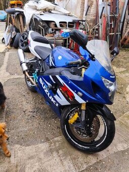 Predám Suzuki GsxR 600 k4