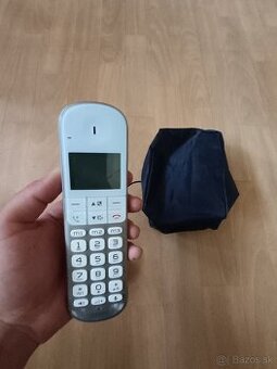Predám starý tlačidlový telefón PHILIPS
