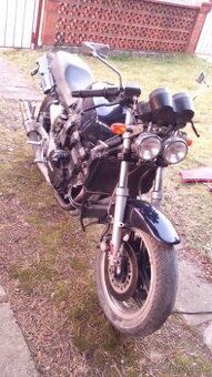 Kawasaki GPZ 900 legenda TOP GUN