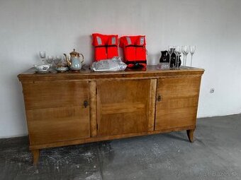 Štýlová retro komoda – 99 €