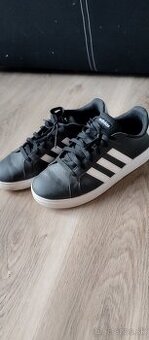 Tenisky adidas