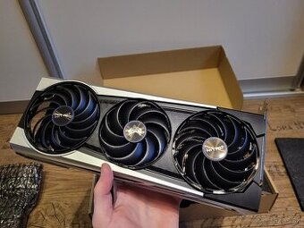RX 6700 XT SAPPHIRE NITRO+ 12GB