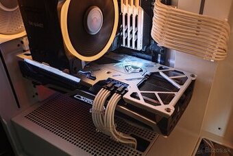 AMD RX 6700 XT SAPPHIRE NITRO+ 12GB OC