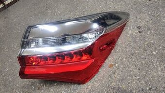 Toyota Corolla XI E16 2013 - 2018 - Prava zadna lampa