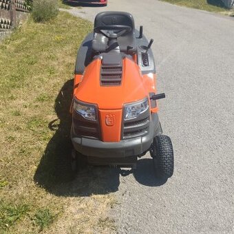 Traktorová kosačka Husqvarna CTH126.