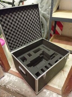 Prepravny case / kufor na techniku, nastroje, naradie