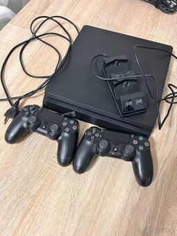 PlayStation 4 Slim 1TB vo výbornom stave