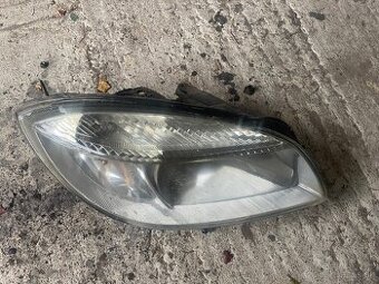 Predné práve svetlo Škoda fabia 2 ,roomster